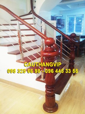 cau-thang-inox-dep-VIP-I01