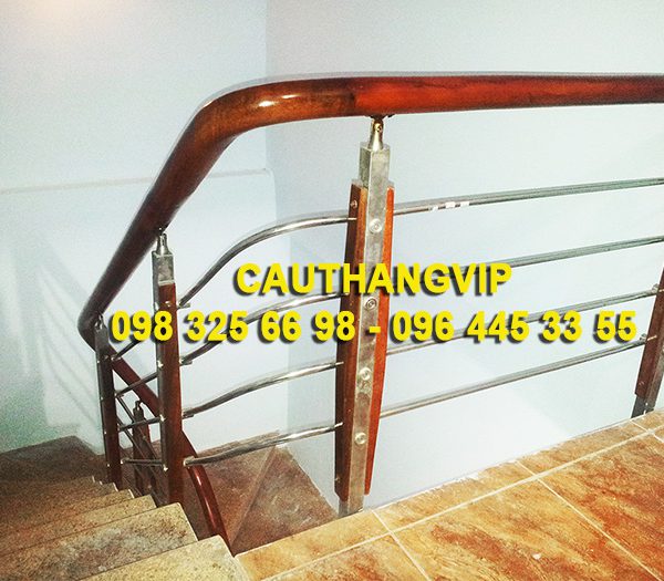 cau-thang-inox-dep-VIP-I05