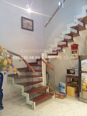 cau-thang-kinh-VIP-K04