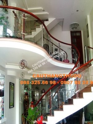 cau-thang-kinh-cuong-luc-3