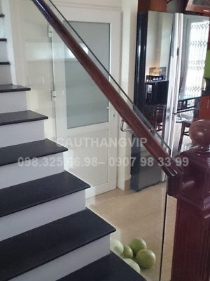 cau-thang-kinh-vip-K11