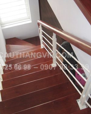 cua-thang-sat-VIO-S02